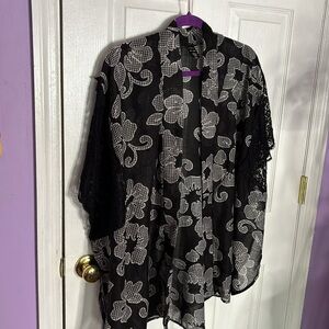 Black & White Gingham Floral Kimono